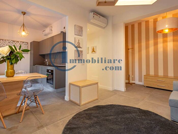 Appartamento trilocale in affitto in Lungarno Del Tempio, Beccaria Colombo, Firenze