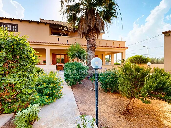 Casa con 6 locali in vendita in Strada Marsala, Misiliscemi