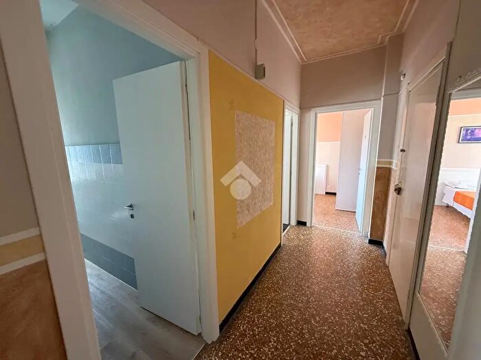 Appartamento trilocale in vendita in Via Belvedere, Albissola Marina
