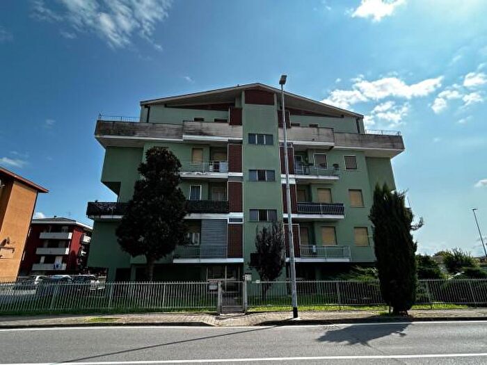 Appartamento quadrilocale in vendita in Via Cogozzo, SantAngelo Lodigiano