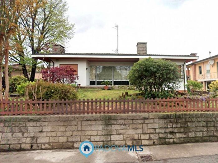 Casa con 6 locali in vendita in Via Cappello, Noventa, Noventa Padovana