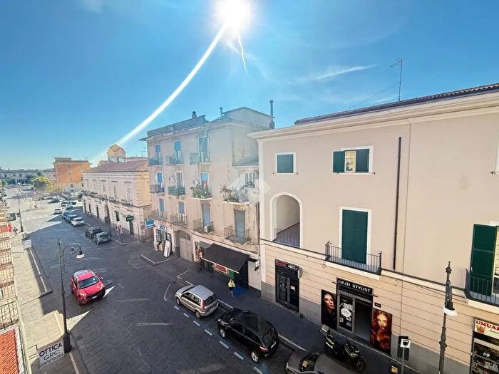 Appartamento trilocale in vendita in Via Armando Diaz, Aversa