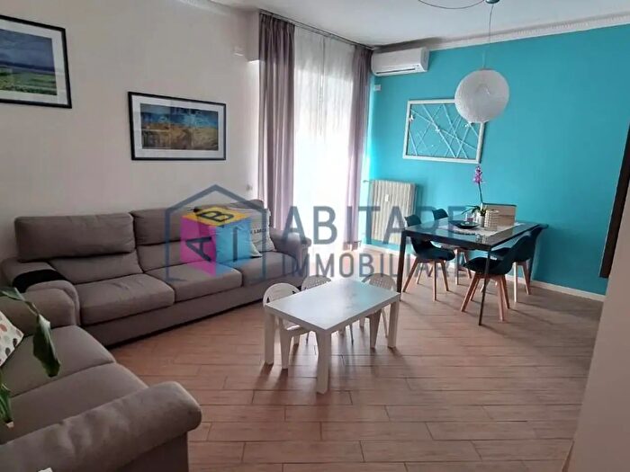 Appartamento con 5 locali in vendita in Livorno