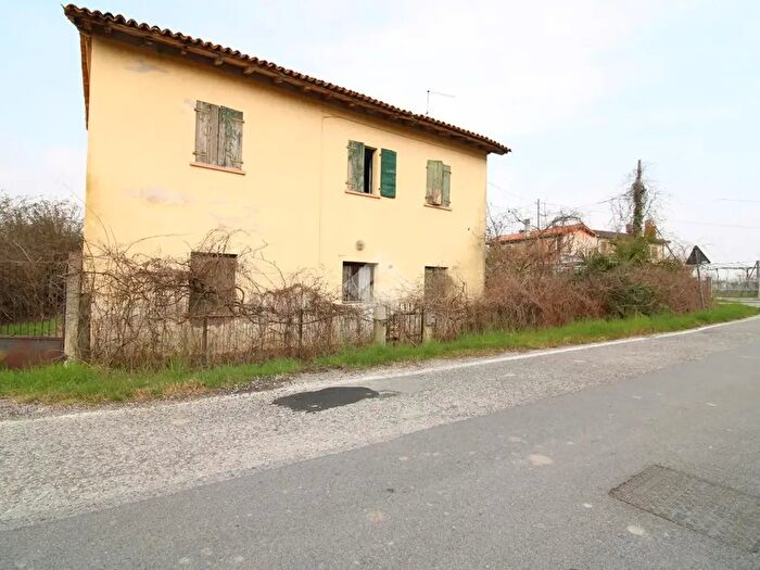 Casa trilocale in vendita in Via S Francesco, Gruaro