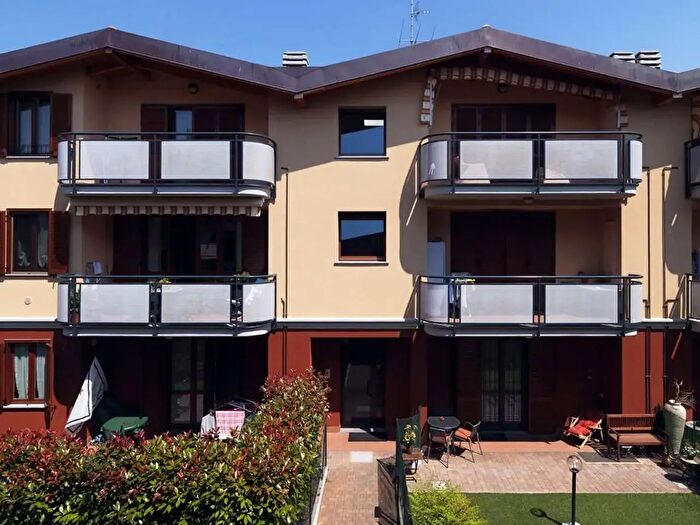 Appartamento bilocale in vendita in Via Monte Bianco, Rovellasca