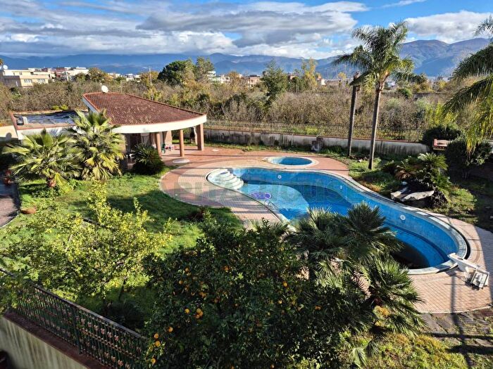 Casa con 5 locali in affitto in via Lavinaio I tratto, Centro, Ottaviano