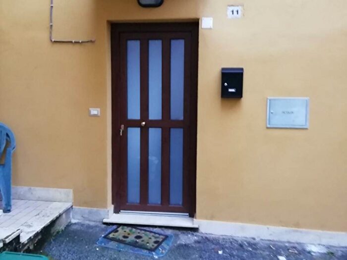 Appartamento trilocale in affitto in via della rocca, Centro, Rocca Priora