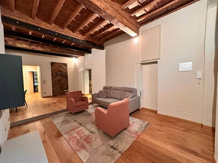 Appartamento trilocale in affitto in Via Saluzzo, Centro Storico, Cuneo