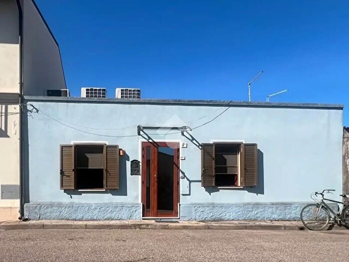 Casa trilocale in vendita in Via Emilia, Oristano