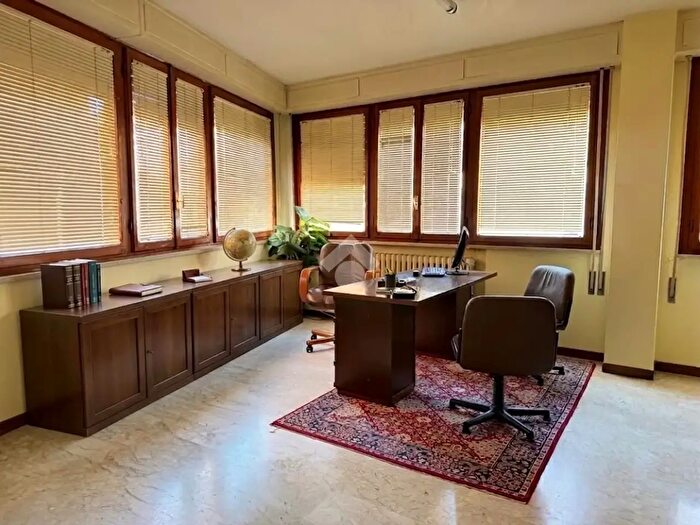 Appartamento trilocale in vendita in Corso XI Settembre Settembre, Pesaro