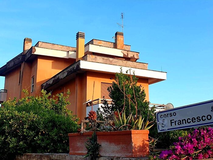 Casa quadrilocale in affitto in Corso San Francesco, Lavinio Mare, Anzio