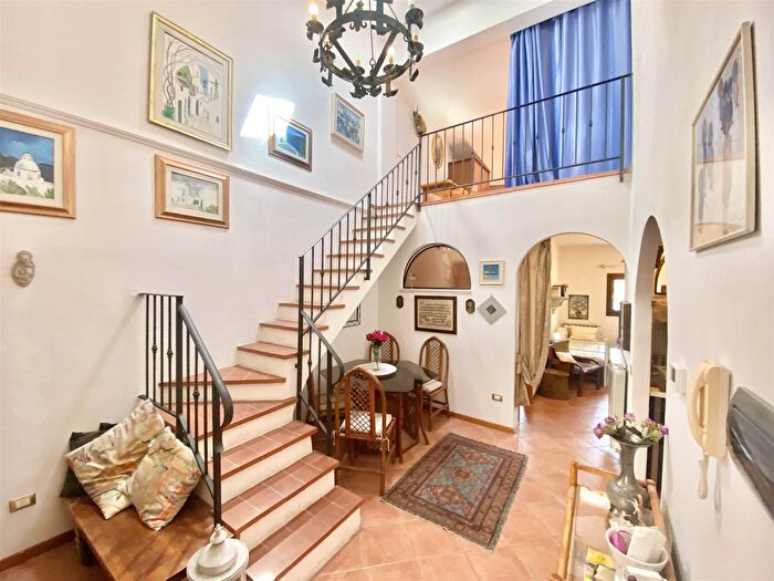 Appartamento trilocale in vendita in Pistoia