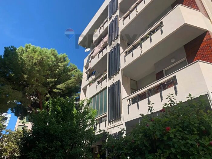 Appartamento con 5 locali in vendita in Via Cagna, Cagliari