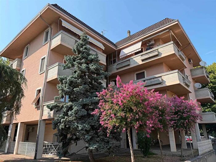 Appartamento quadrilocale in vendita in Via Melgara, Valenza