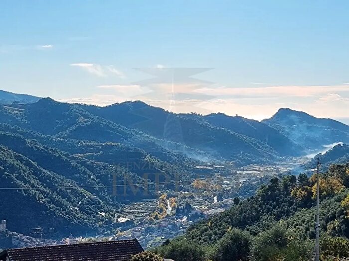 Casa con 20 locali in vendita in Strada Provinciale, Dolceacqua