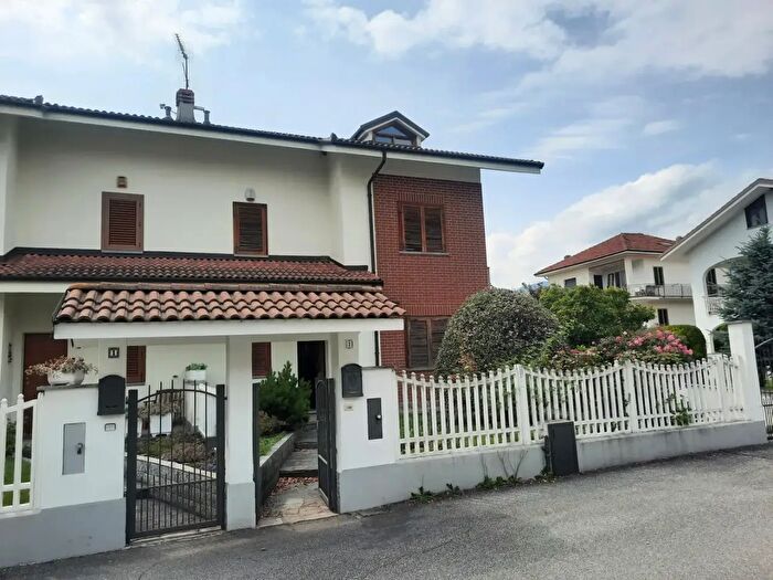 Casa con 5 locali in vendita in Via Moncenisio, Avigliana