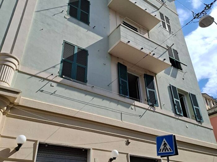 Appartamento bilocale in affitto in Via Sapello, Pra', Genova