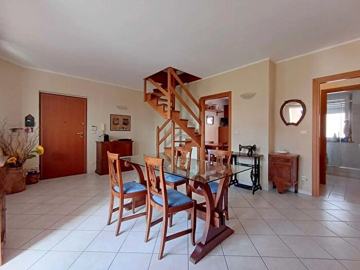 Appartamento con 5 locali in vendita in Via San Vito, Nole