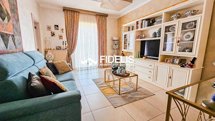 Appartamento quadrilocale in vendita in Via Giovanni Paisiello, Andria