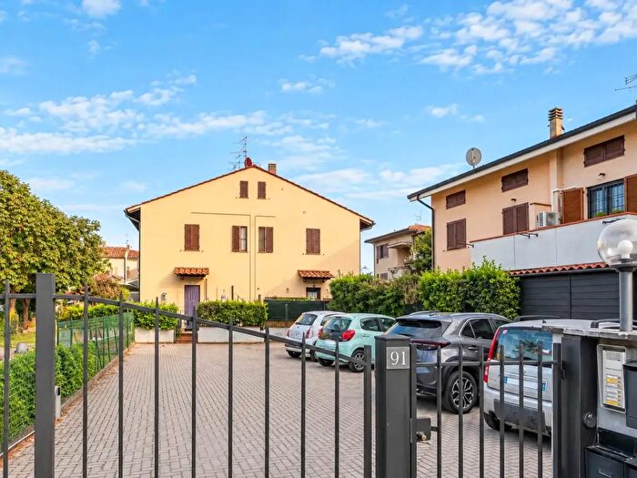 Appartamento quadrilocale in vendita in Via della Molina, Signa