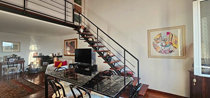 Appartamento con 5 locali in vendita in Via Pergolesi Snc, Jesi