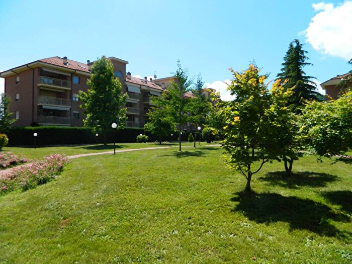 Appartamento quadrilocale in affitto in Via Salvadori, Centro, Acqui Terme