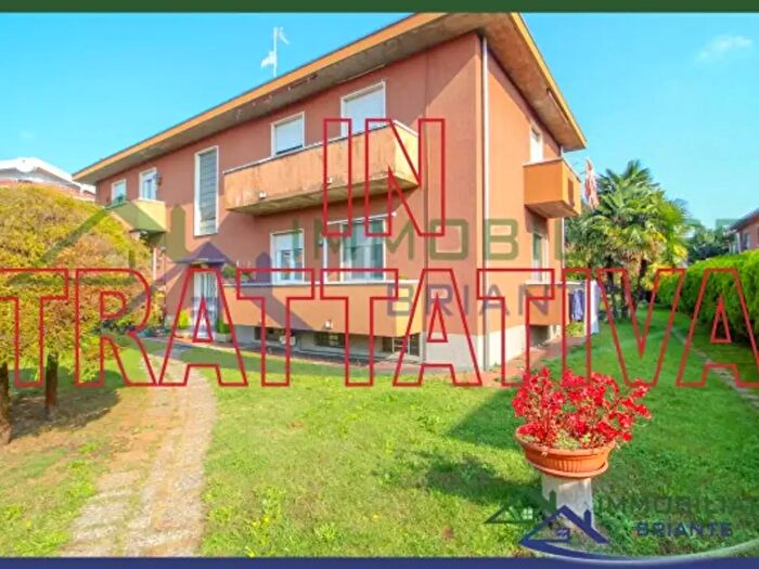 Appartamento trilocale in vendita in Via Giuseppe Gasparoli, Cassano Magnago