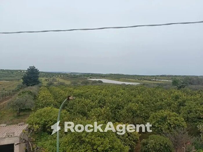 Casa trilocale in vendita in Bommiscuro Snc, Noto
