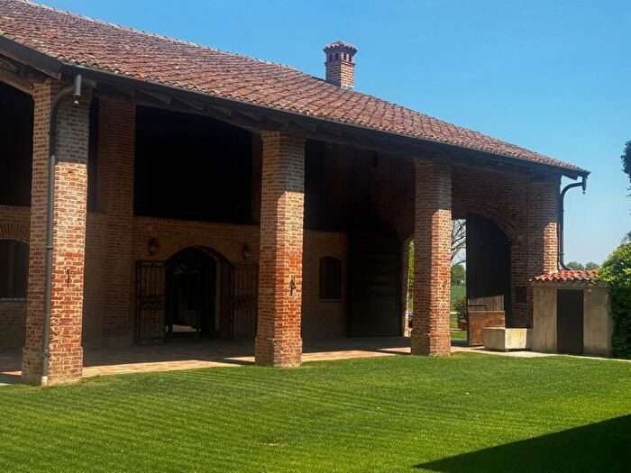 Appartamento trilocale in affitto in Via Mario Flores, Maristella, Cremona