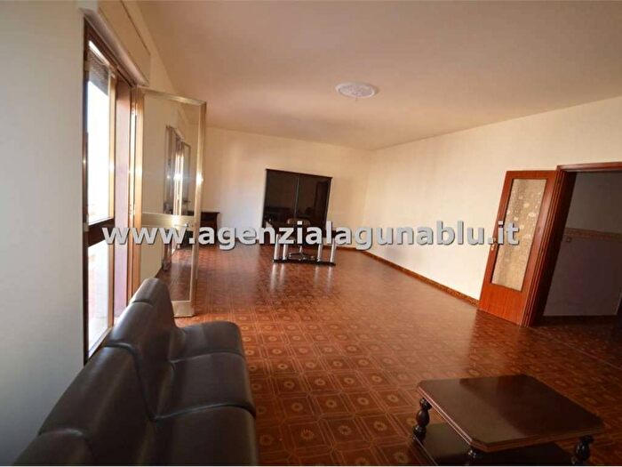Appartamento quadrilocale in affitto in Via Emanuele Sansone, Trasmazzaro, Mazara del Vallo