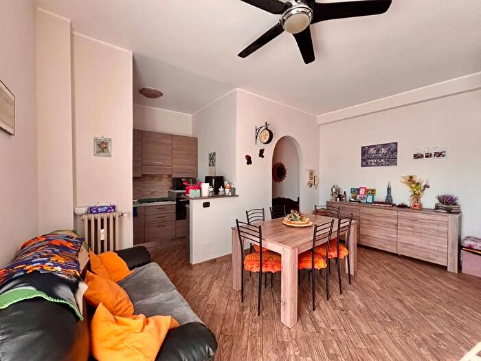 Appartamento trilocale in vendita in Via Piave, Nova Milanese