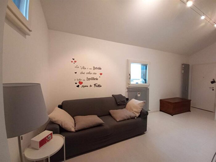 Appartamento bilocale in affitto in Contra Porta Santa Croce, Centro Storico, Vicenza