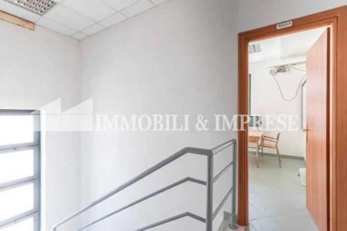 Casa con 7 locali in vendita in Via Collatina, Roma