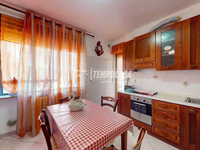 Appartamento quadrilocale in vendita in Via Giuseppe Garibaldi d, Volvera