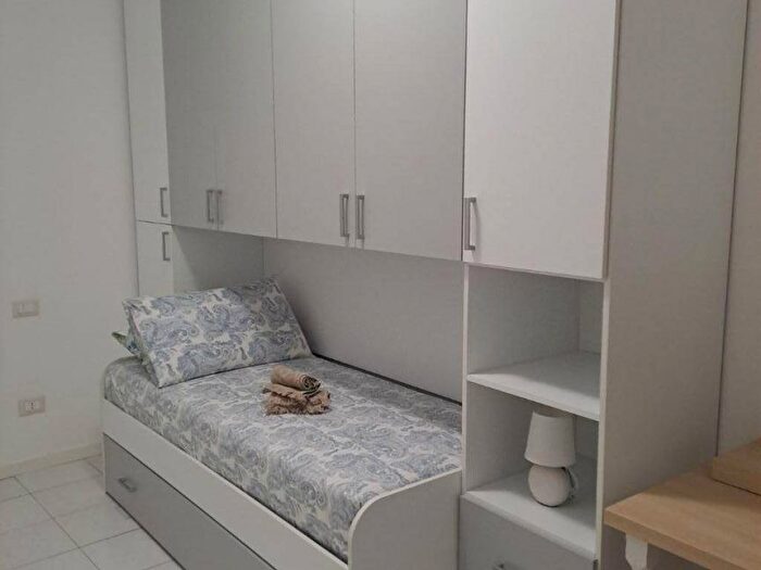 Appartamento trilocale in affitto in Via Giuseppe Verdi, Centro Storico, Parma