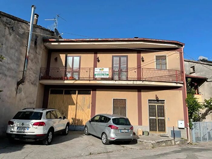 Casa trilocale in vendita in Via Pantano, Paterno