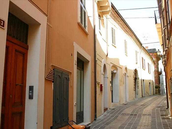Appartamento con 5 locali in vendita in Via Bianchini, Chieti