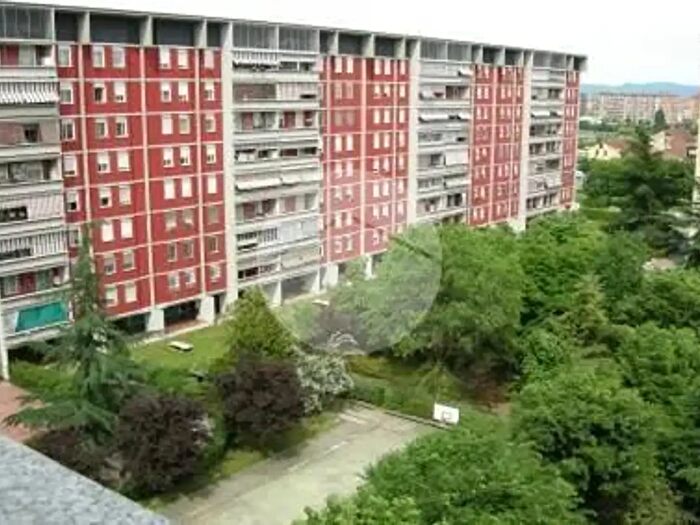 Appartamento quadrilocale in vendita in Via Reiss Romoli, Torino