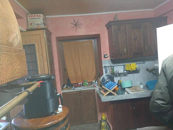 Appartamento quadrilocale in affitto in Via Marsiglia, Davagna