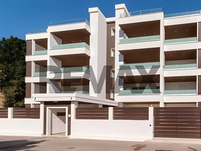 Appartamento quadrilocale in vendita in Via dei Giunchi, Cagliari