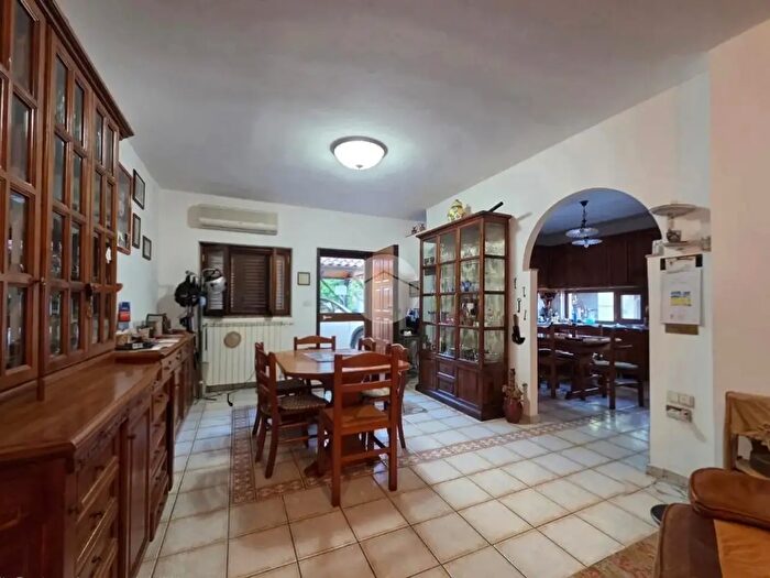 Appartamento con 5 locali in vendita in Via Galileo Galilei, Praia A Mare