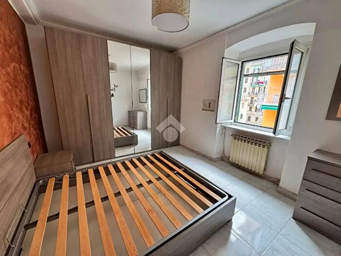 Appartamento con 5 locali in vendita in Via Augusto Albini, Genova
