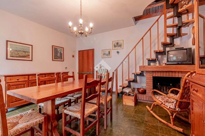 Appartamento quadrilocale in vendita in Via Venola, Vergato