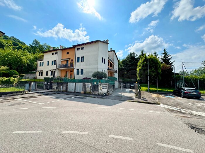 Appartamento quadrilocale in vendita in Via Palladio, Castelgomberto