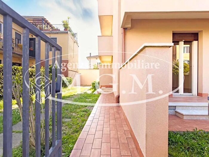 Appartamento con 5 locali in vendita in Pontedera