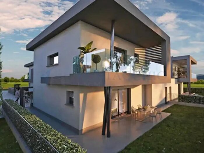 Casa quadrilocale in vendita in Via Udine, Treviolo