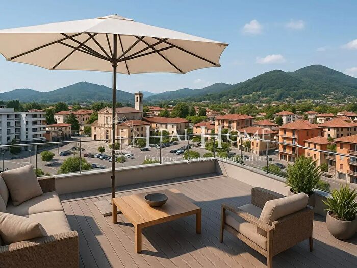 Appartamento bilocale in vendita in Piazza Papa Giovanni, Torre Boldone