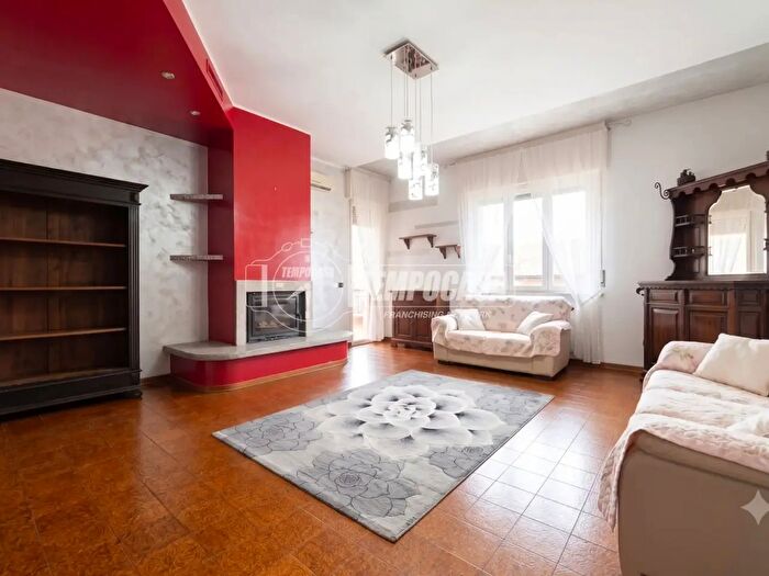 Appartamento trilocale in vendita in Via Umberto I, Arcene