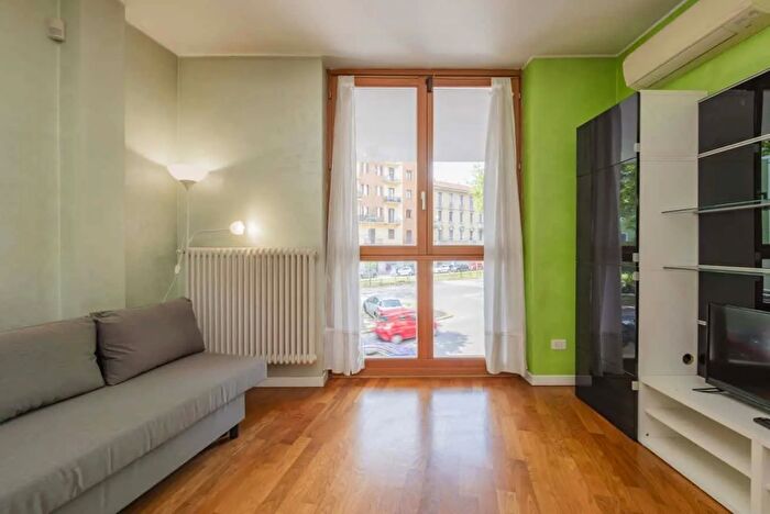 Appartamento monolocale in affitto in Viale Certosa, Milano