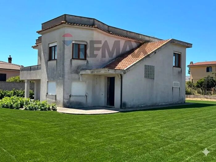 Casa con 5 locali in vendita in Via della Batteria Siacci a, Anzio